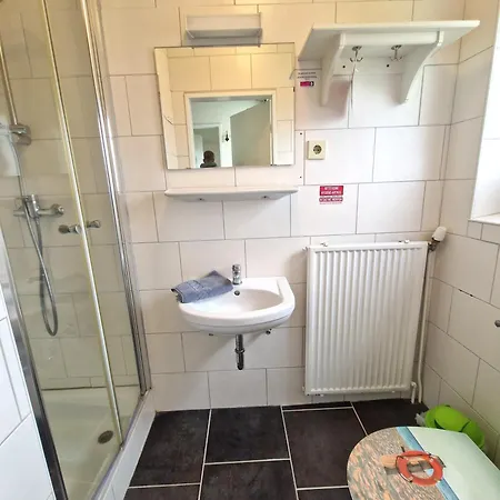 Wattweg 10 02 *